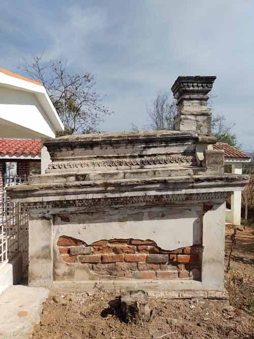 tumbas coloniales