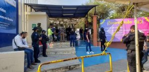 En orden vacunación de personal educativo en Culiacán