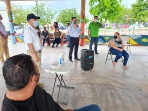 Dialoga director de policía en Alturas del Sur y otras colonias de Culiacán