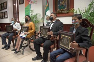 Cuatro culiacanenses reciben el Premio Coltzin al Mérito Ciudadano 2021