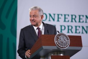 Con hospitales completos consolida AMLO el sector salud en México