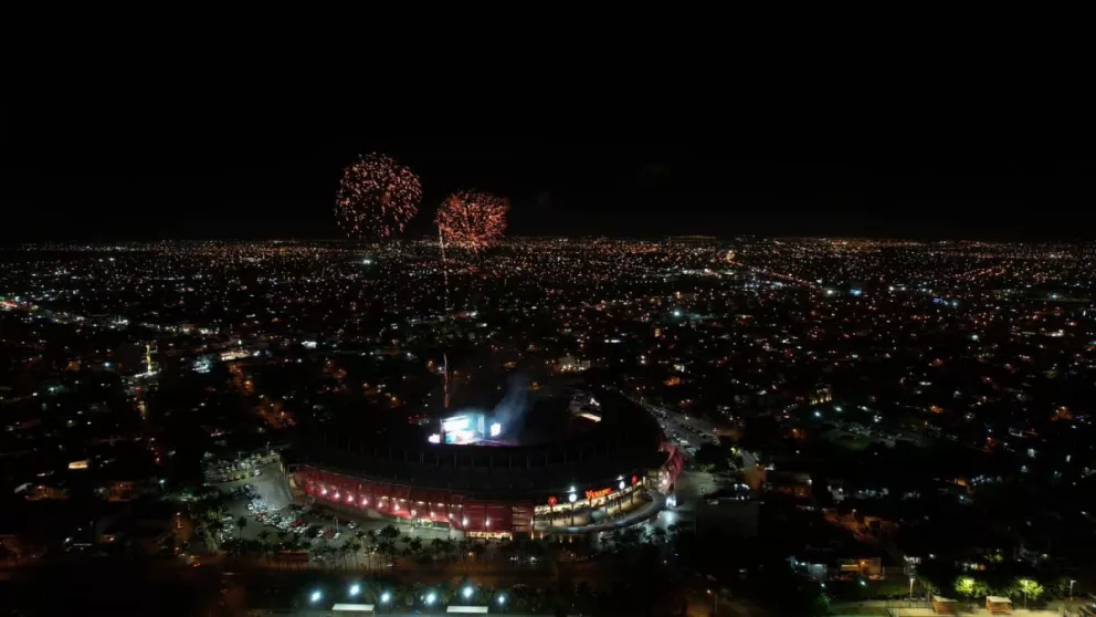 La espectacular coronación de UMA Reyna de los juegos Florales del Carnaval Internacional Mazatlán 2023